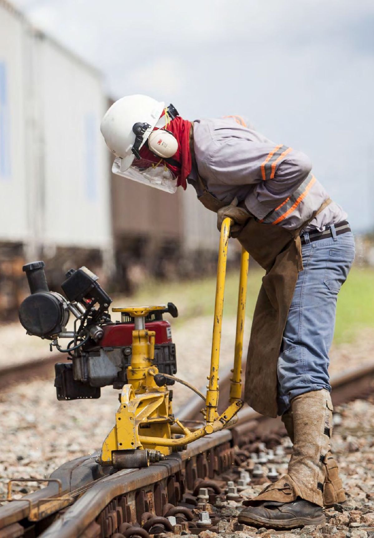 🚄 ۷ نکته طلایی درباره پیمانکار راه‌آهن و توسعه زیرساخت‌های ریلی ایران
