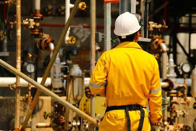 پیمانکار شرکت نفت؛ نقش، وظایف و شرایط همکاری
