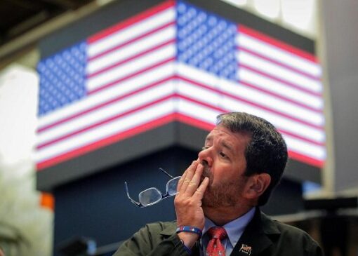 تهدید تعرفه ۱۰۰ درصدی ترامپ، بازارهای جهانی را متزلزل کرد