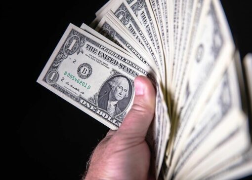 قیمت جدید دلار، یورو و سایر ارزها ۱۹ مهر ۱۴۰۴/ دلار اوج گرفت