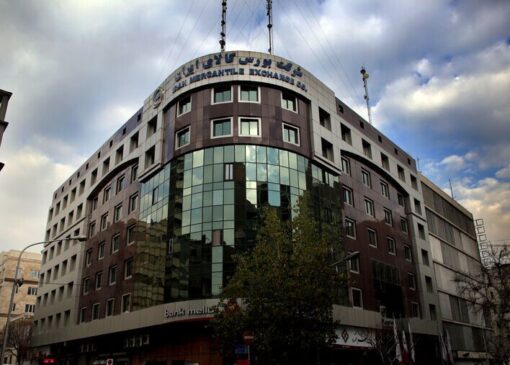 تأمین مالی تولید حدود ۸۰۰ دستگاه کامیونت از مسیر بورس کالا