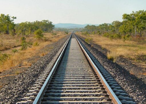 پایان عملیات ریل‌گذاری راه‌آهن قزوین-زنجان