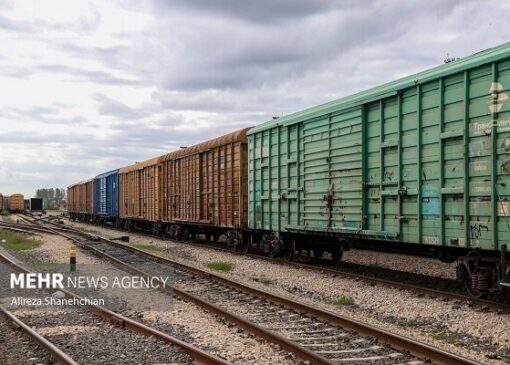 امکان واردات خودرو با قطار فراهم شد
