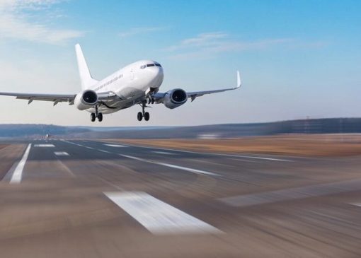 هیچ گونه محدودیت پروازی نداریم/ پروازهای عبوری نصف شده است